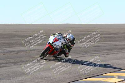 media/Jan-14-2024-SoCal Trackdays (Sun) [[2e55ec21a6]]/Bowl (11am)/